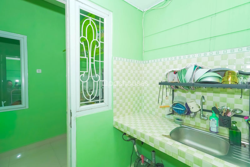 Komplek Trevista Residence Blok B-12