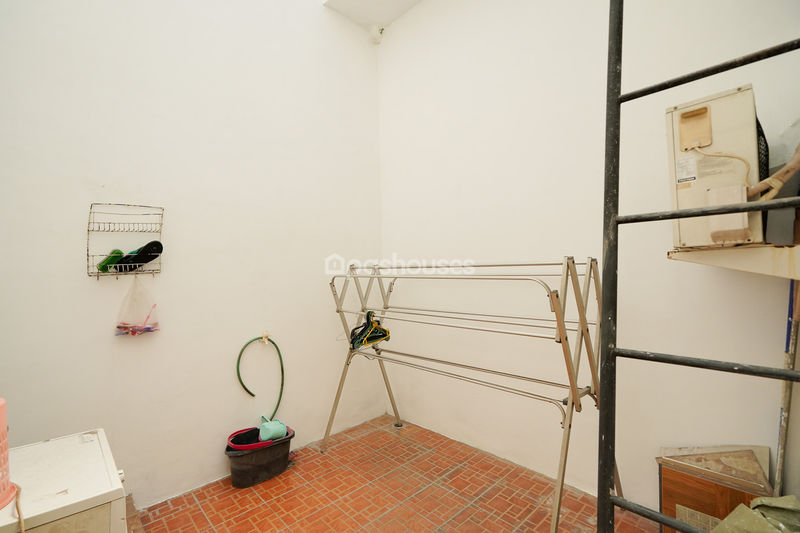 Jalan Mahoni 5 Blok C6 No.7