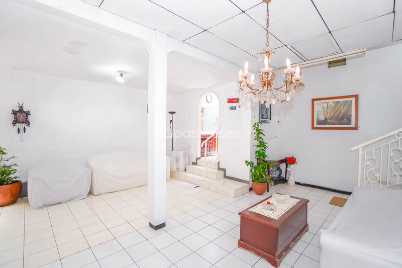 Jalan Mujair II No.18