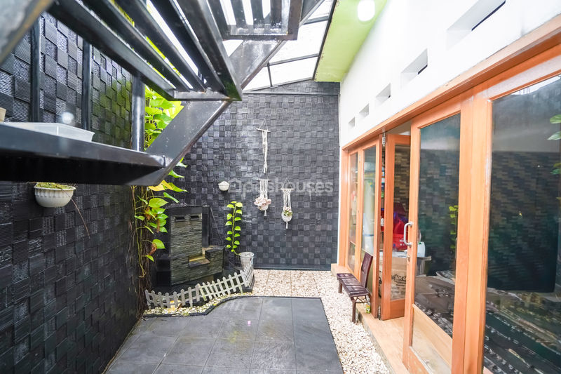 Jalan Lebak Para Kalisari No.28A