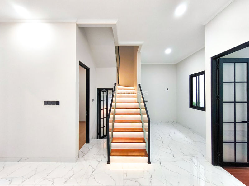 Jalan Saari Kelapa Dua