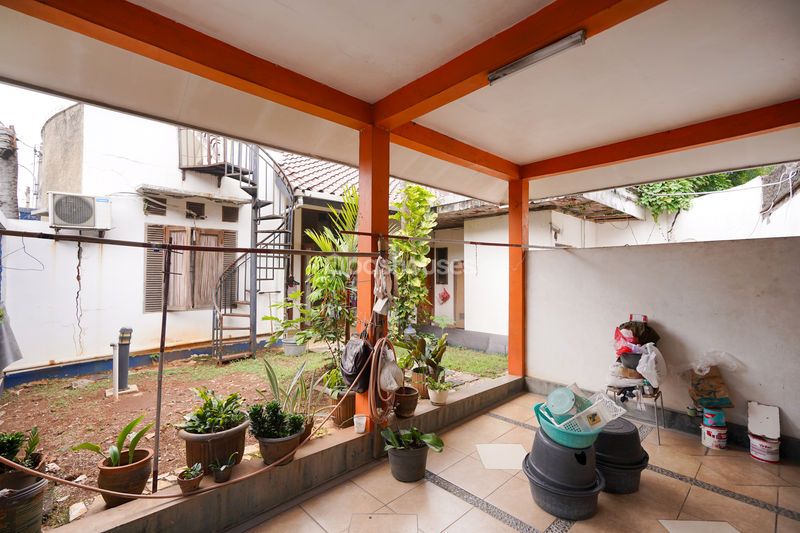 Perumahan Dukuh Zamrud, Blok T3 No.1