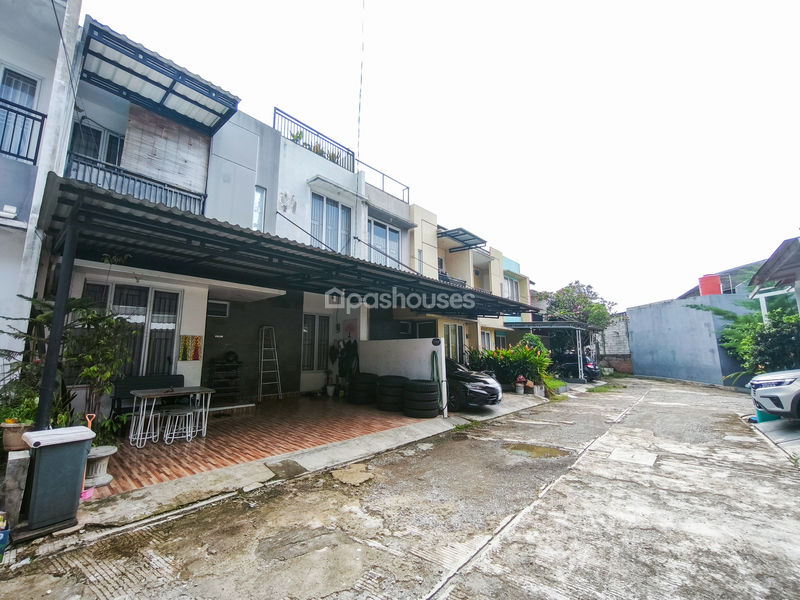 Perumahan Town House Daffylagio Blok C4