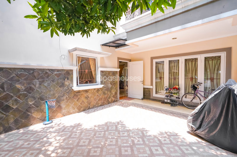 Perumahan Raffles Hills Blok I5