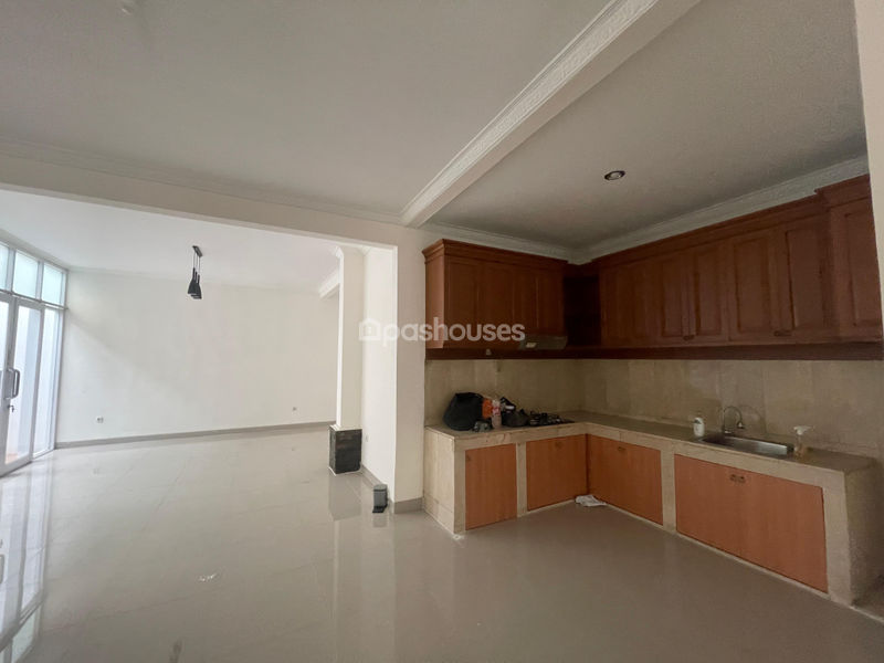 Kota Wisata Cluster Madrid Blok F4
