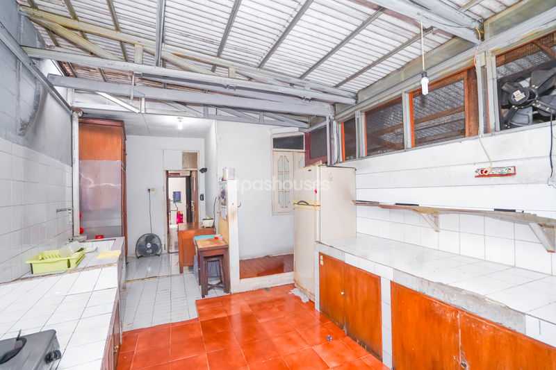 Jalan Mujair II No.18