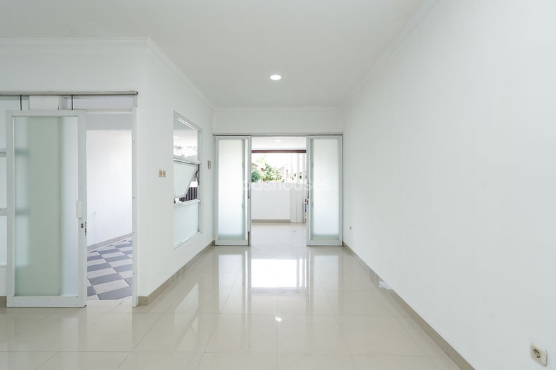 Jalan Nusa Penida 2 No.285 Bekasi