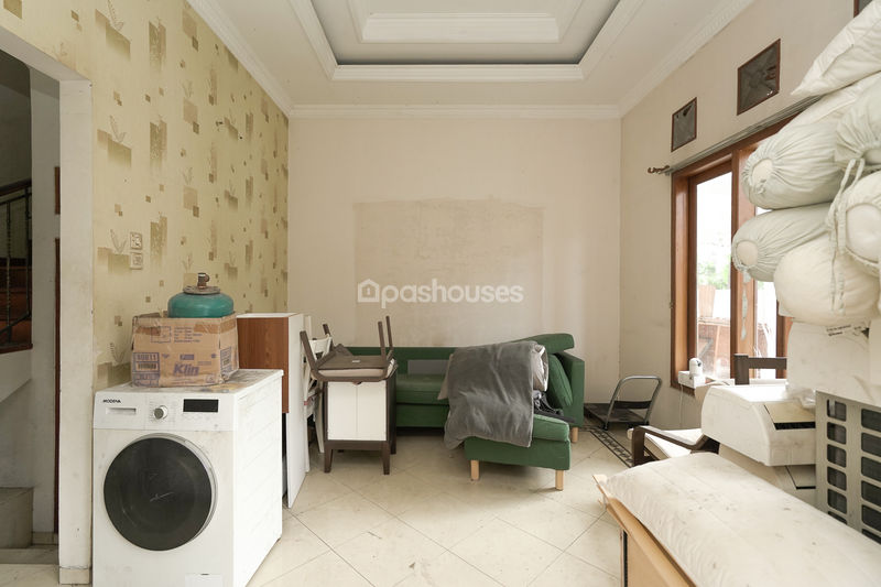 Citra Gran Cibubur Cluster Nusa Dua Blok B8 No.27