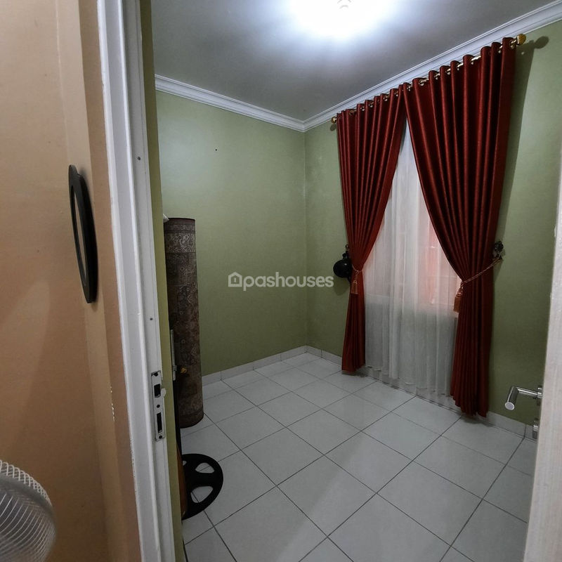 mplete No  Address Forest hill cluster silver height blok A2 no. 6