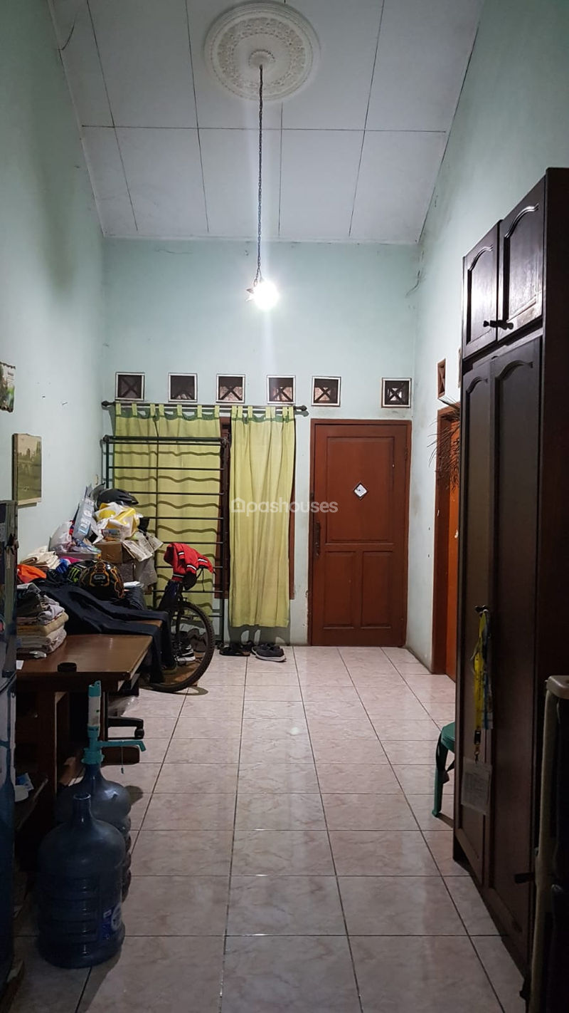Jl Petir Utama No 60 Cipondoh Tangerang