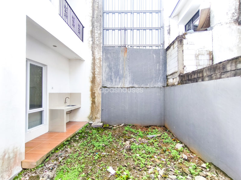 Perumahan Aryana Karawaci Cluster Flora Blok E1 No.6