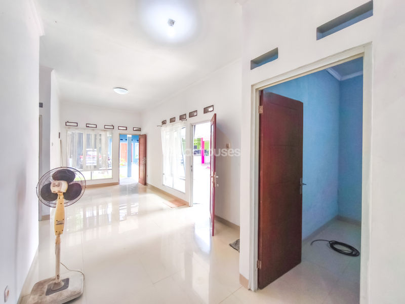 Villa Kupu-Kupu Cilangkap Baru No.5