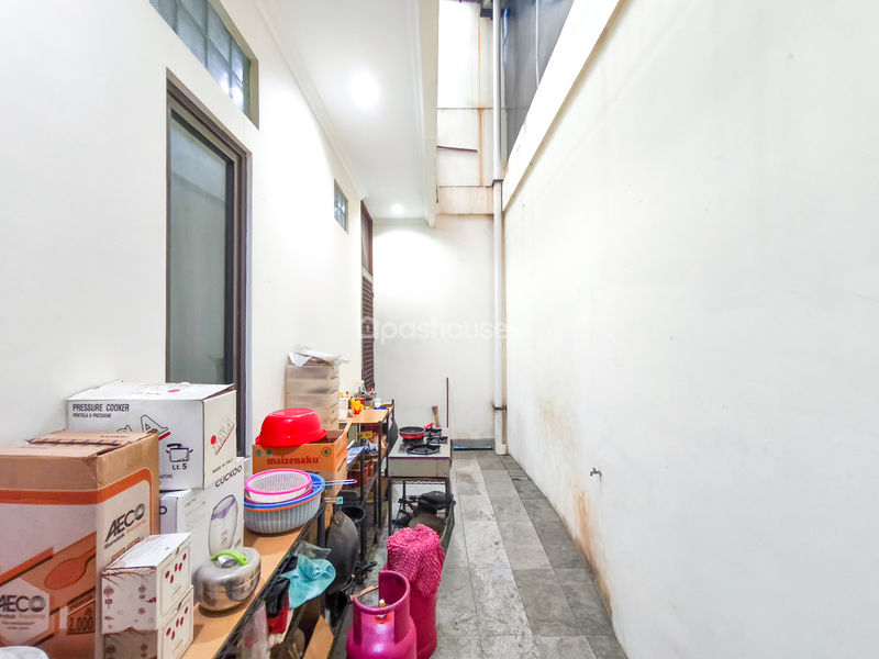 Perumahan Taman Meruya Ilir Blok B3 No.6