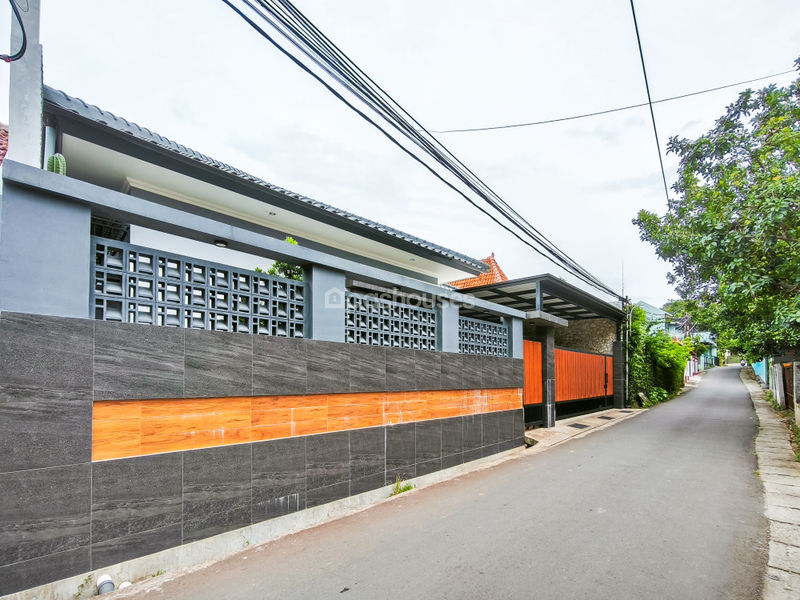 Jalan H. Mustofa III