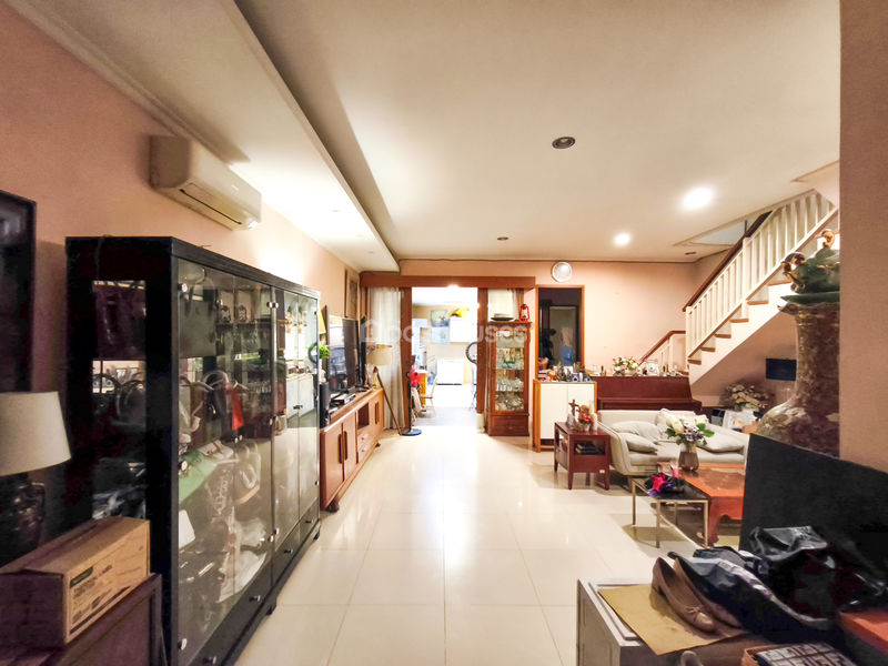 Jalan Gunung Raya Dalam Kav.5