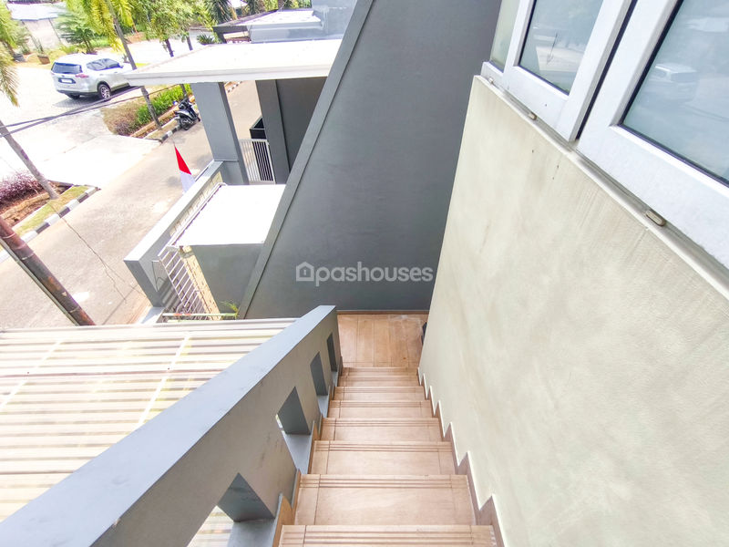 Perumahan Serpong Park Cluster Fluorite Blok F1 No.81
