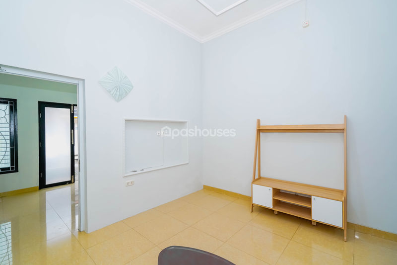 Town House Griya Widya