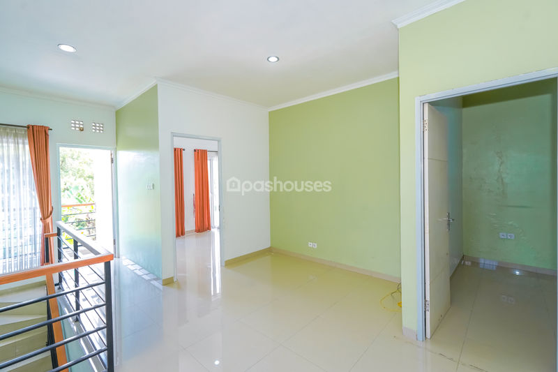 Perumahan Kyendra Town House No.7