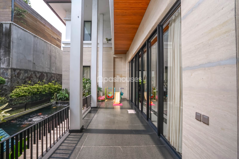 Jalan H. Jian No. 27 Kebayoran Baru