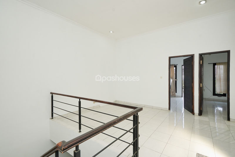 Jalan Mahoni 5 Blok C6 No.7