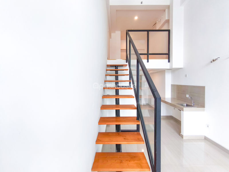 Apartemen Kingland Avenue Tower Venetian