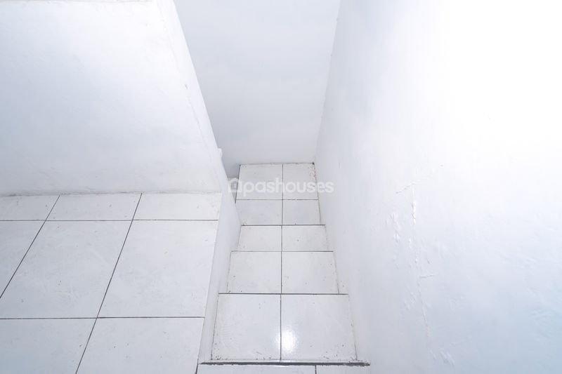 Legenda Wisata Zona Van Gogh Blok S17/10