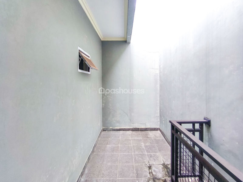 Perumahan Vila Dago Pamulang Cluster Parangtritis Blok C8 No.20