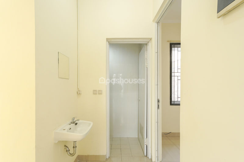 Perumahan Duta Garden Cluster Beverly Hills Blok E4 No.40
