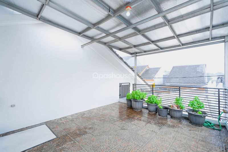 Town House Griya Widya