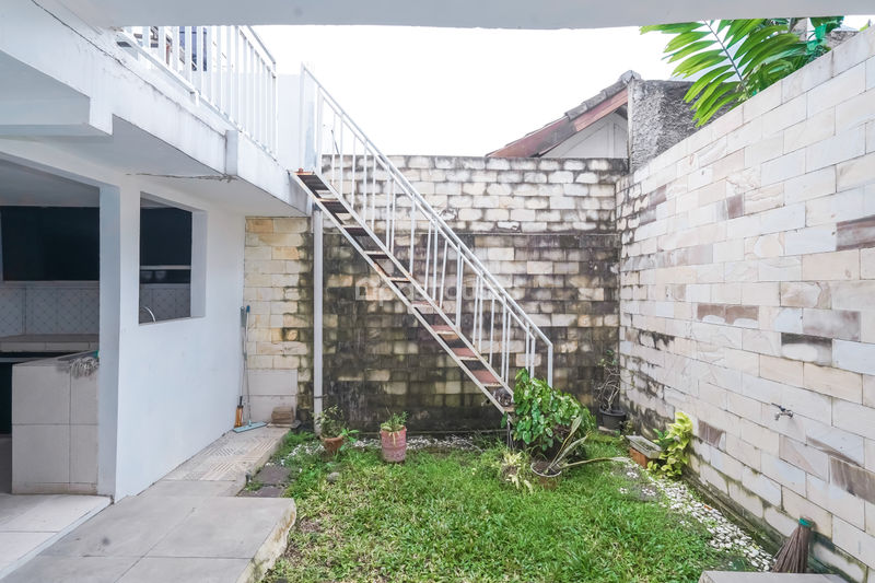 Jalan Lestari VI No.18A