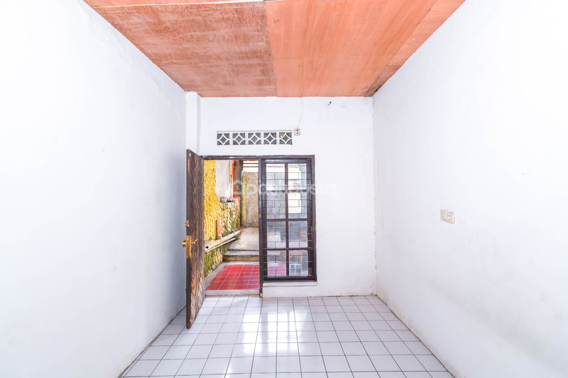 Jalan Pisangan Raya