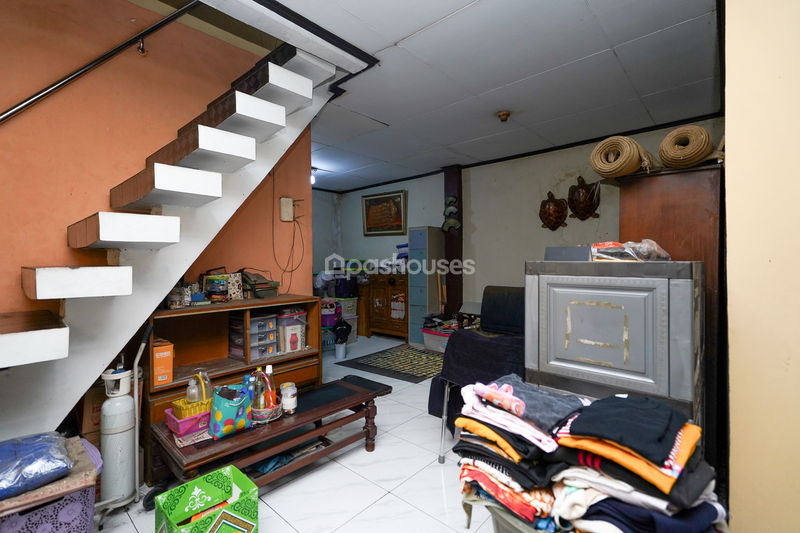 Komplek Pusbinal Blok B6