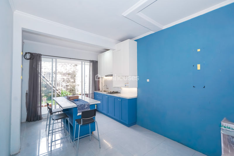 Jalan Lestari VI No.18A