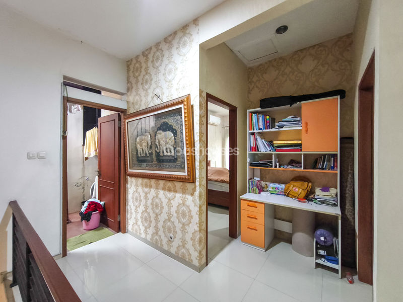 Nusa Loka BSD Sektor 14.4 Blok L7 No.1