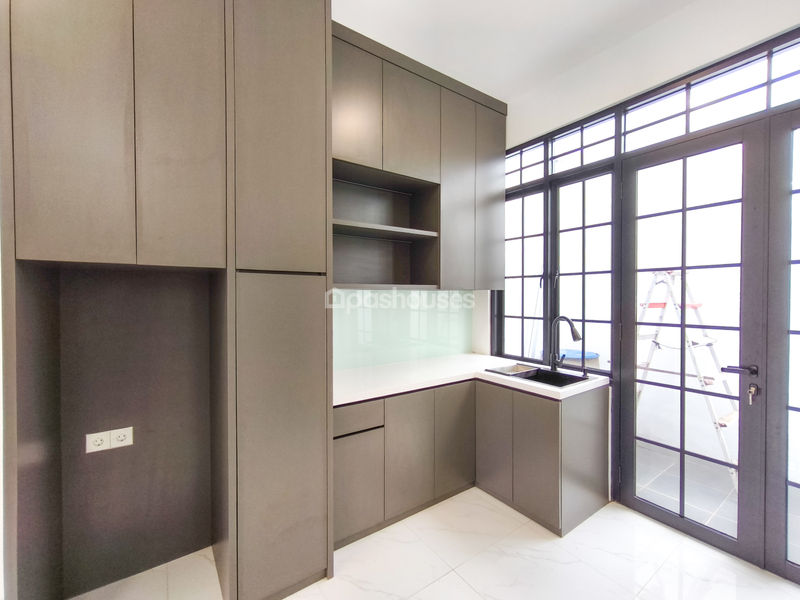 Kencana Loka BSD Sektor 12.5 Blok V2