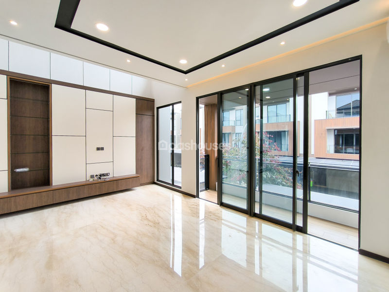 Cluster Kazumi at The Zora BSD City