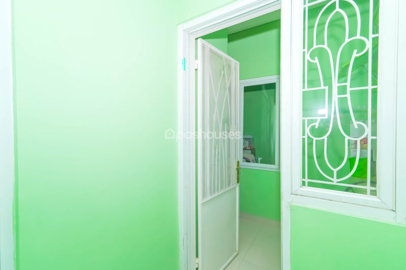 Komplek Trevista Residence Blok B-12