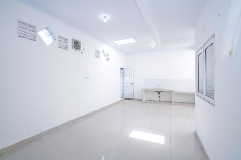 Familia Urban Cluster Dharmawangsa Blok CC No.16
