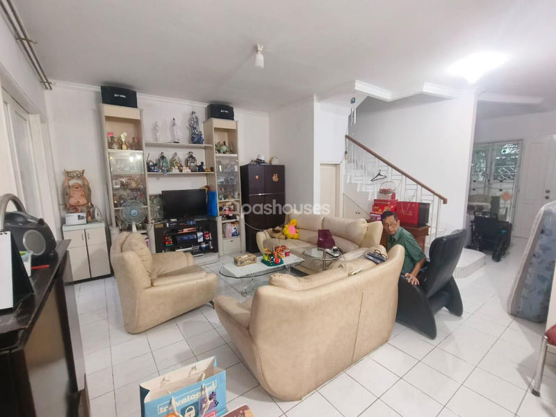 Taman Grisenda A3 Pantai Indah Kapuk