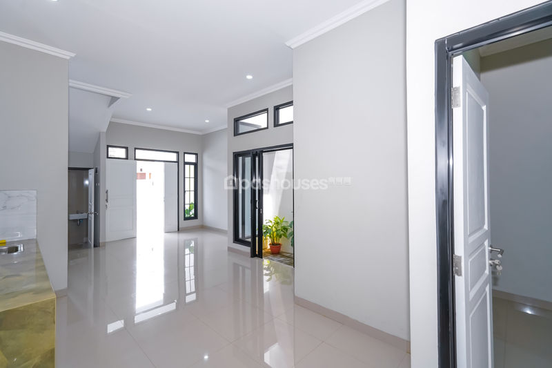 Komplek Megapolitan Cinere Blok J No.334 