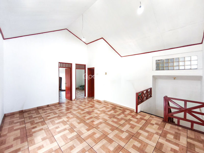 Bintaro Jaya Sektor 5 No.18