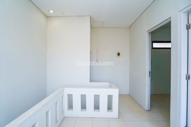 Perumahan Rose Garden Residence Blok A No. 8