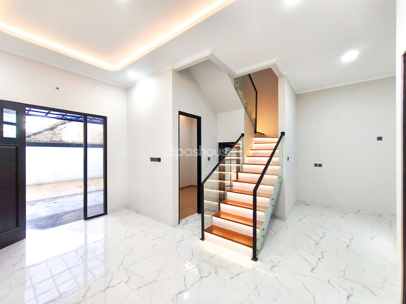 Jalan Saari Kelapa Dua