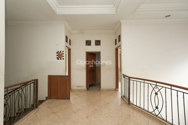 Citra Gran Cibubur Cluster Nusa Dua Blok B8 No.27