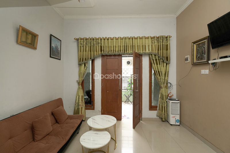 Jalan Pegasing 3 No.28 Cipayung