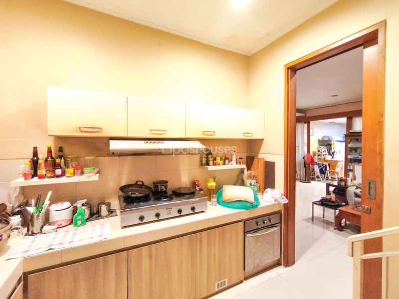 Jalan Gunung Raya Dalam Kav.5