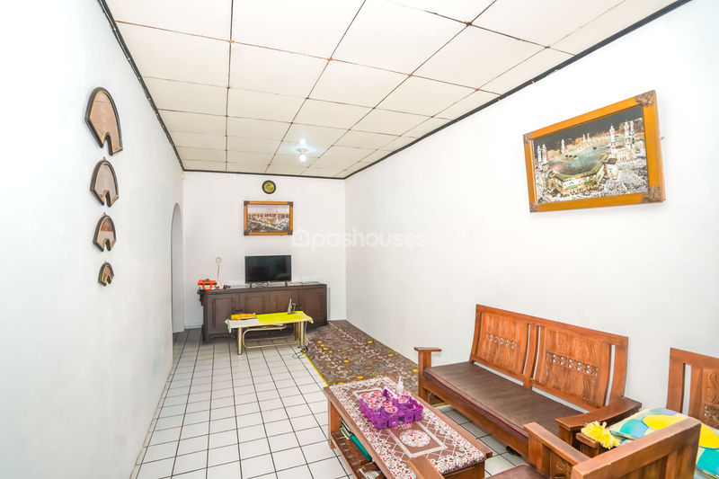 Jalan Pakarena Raya Depok