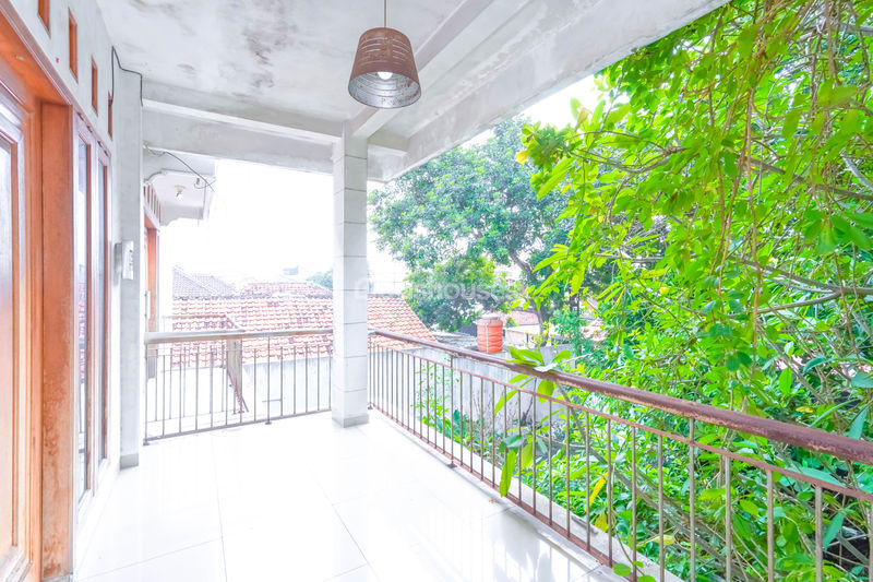 Jalan Raya Depok Sawangan