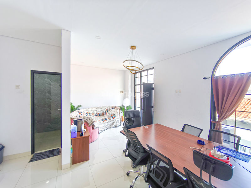 Jalan Jatinegara Raya No.2