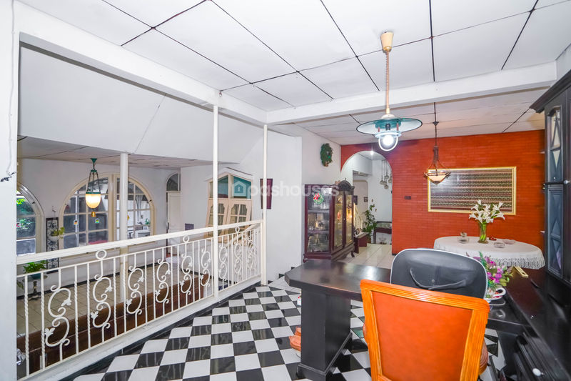 Jalan Mujair II No.18